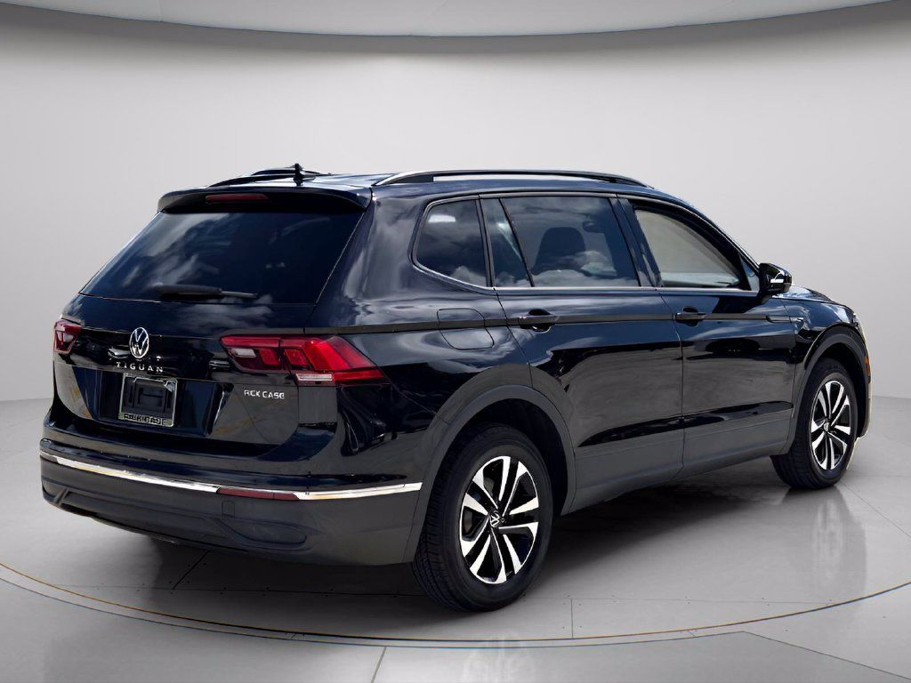 Certified 2024 Volkswagen Tiguan S FWD image 6