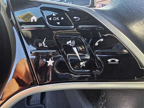 Certified 2025 Mercedes-Benz GLE 350 4MATIC image 25