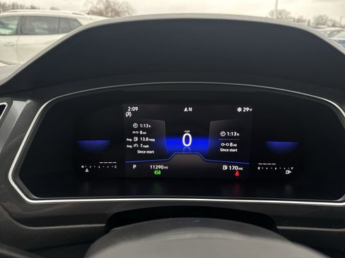 Certified 2022 Volkswagen Tiguan SE image 11