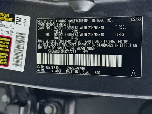 Used 2022 Toyota Highlander XLE image 36