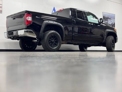 Used 2016 Toyota Tundra SR5 w/ SR5 Upgrade Package image 4