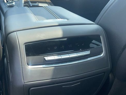 Used 2024 Cadillac Escalade ESV Sport Platinum w/ LPO, ONYX Package AWD/4WD image 29