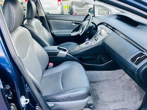 Used 2013 Toyota Prius Four image 14