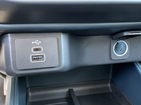 New 2025 Ford Maverick XL image 23