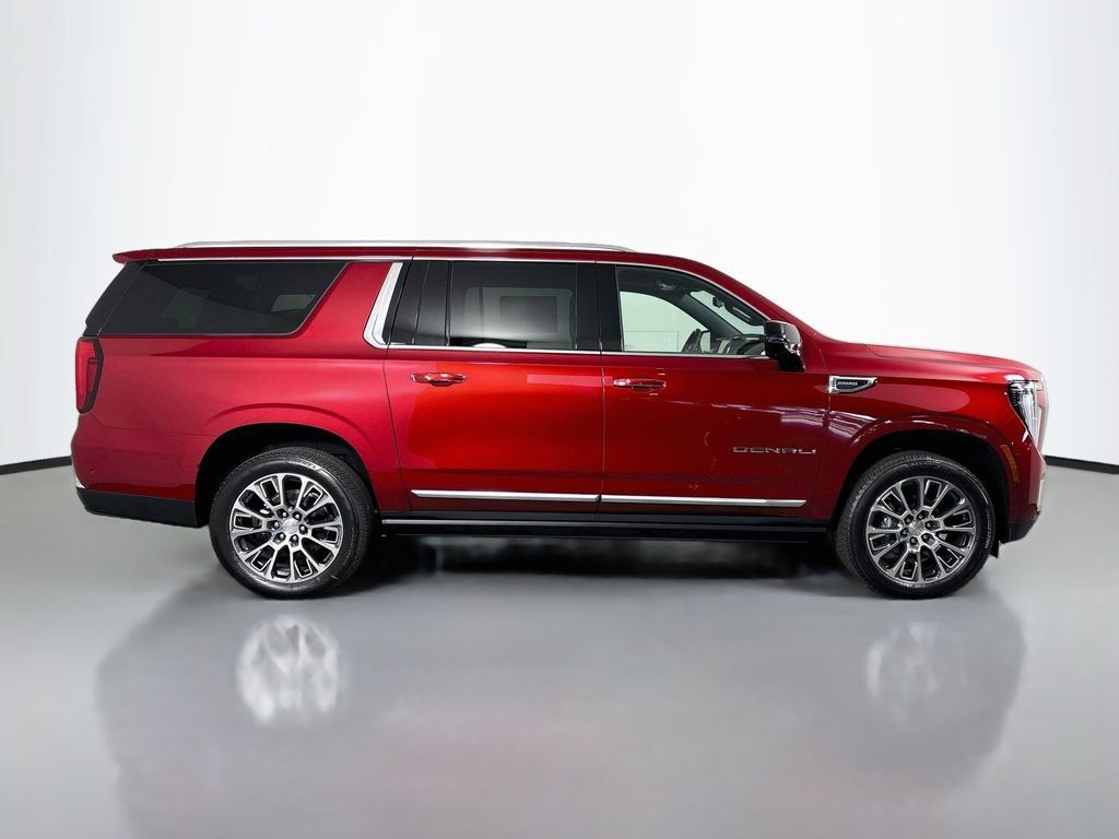 New 2026 GMC Yukon XL Denali w/ Denali Reserve Package AWD/4WD image 8