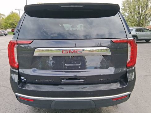 Used 2024 GMC Yukon SLT w/ SLT Premium Package AWD/4WD image 5
