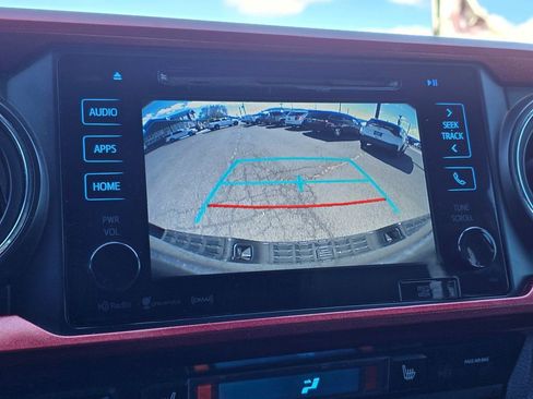 Used 2019 Toyota Tacoma SR AWD/4WD image 28