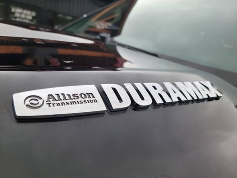 Used 2018 Chevrolet Silverado 2500 LTZ w/ Duramax Plus Package AWD/4WD image 19