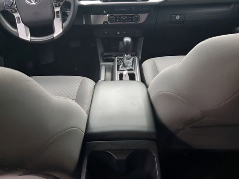 Used 2021 Toyota Tacoma SR5 image 22