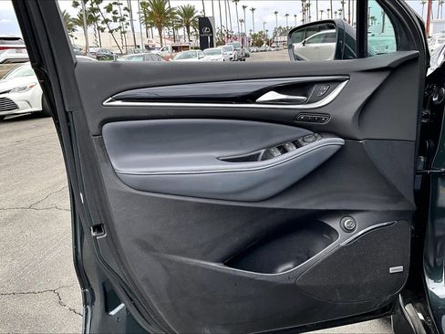 Used 2018 Buick Enclave Premium w/ Experience Buick Package image 20