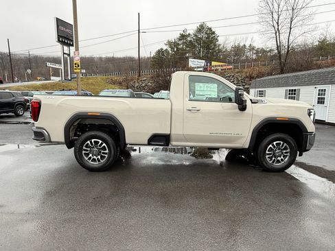 New 2026 GMC Sierra 3500 SLE image 6