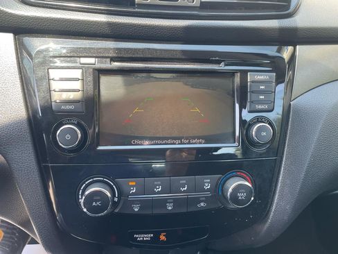 Used 2019 Nissan Rogue Sport S w/ Appearance Package image 14