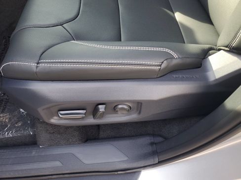 New 2026 Toyota Tundra SR5 AWD/4WD image 17