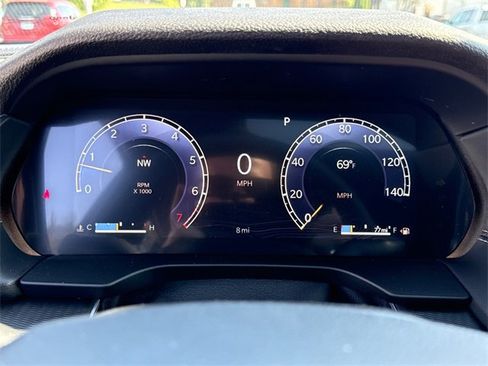 New 2025 Jeep Grand Cherokee Altitude image 15