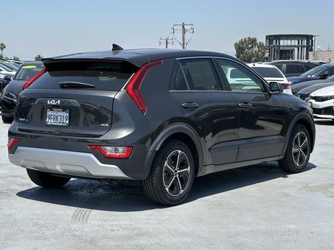 Certified 2023 Kia Niro LX FWD image 7