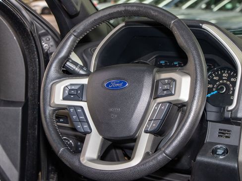 Used 2015 Ford F150 Lariat image 21