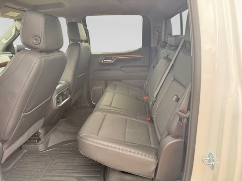 Used 2023 GMC Sierra 1500 Denali w/ Technology Package AWD/4WD image 32