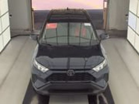 Used 2023 Toyota RAV4 XLE w/ Convenience Package FWD image 3