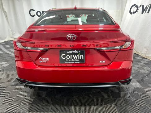Used 2025 Toyota Camry SE FWD image 7