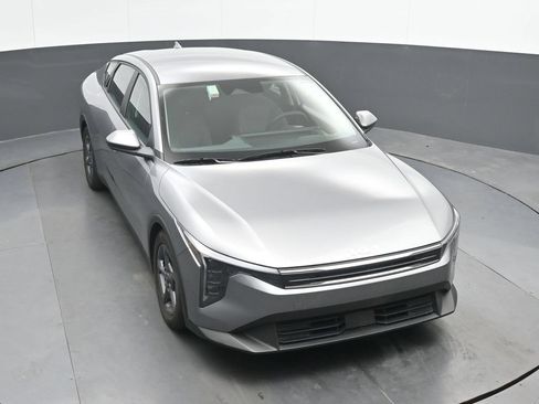 Used 2025 Kia K4 FWD image 31