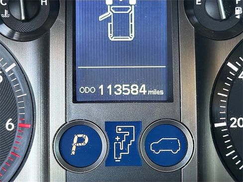 Used 2018 Lexus GX 460 image 39