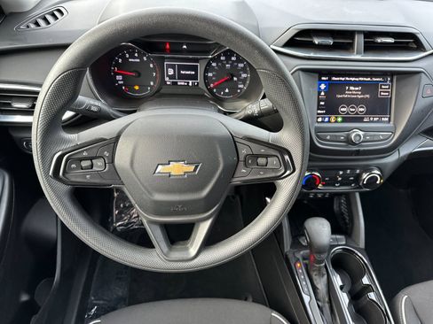 Used 2023 Chevrolet TrailBlazer LT image 14
