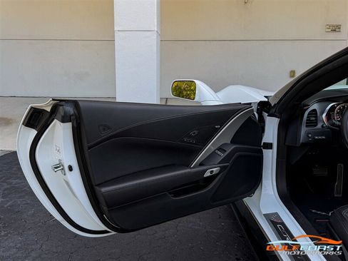 Used 2018 Chevrolet Corvette Grand Sport RWD image 25