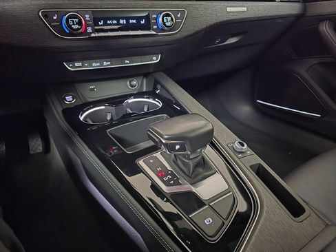 Used 2022 Audi A5 2.0T Premium Plus w/ Premium Plus image 29