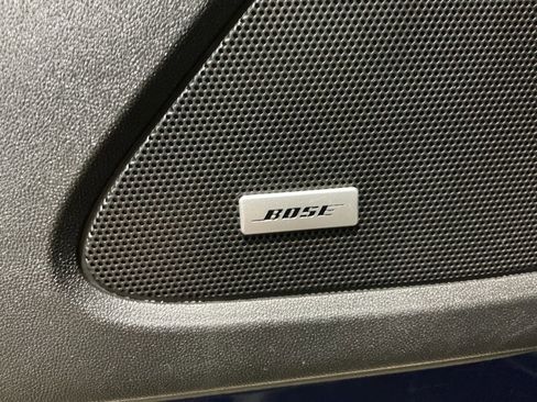 Used 2023 Chevrolet Equinox Premier image 12