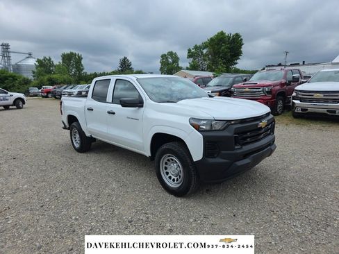 Used 2024 Chevrolet Colorado W/T w/ WT Convenience Package RWD image 8