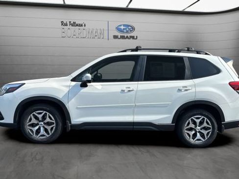 Used 2024 Subaru Forester Premium AWD/4WD image 9