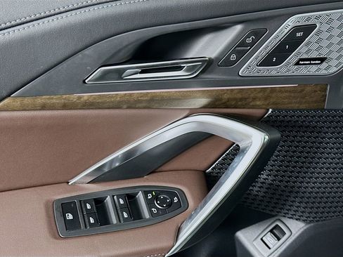 Used 2025 BMW X1 xDrive28i w/ Premium Package image 20