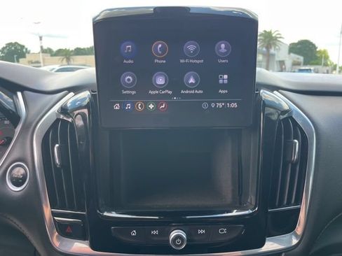 Used 2020 Chevrolet Traverse LT FWD image 24