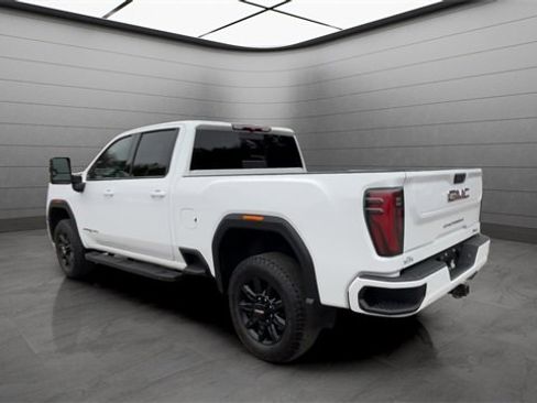 Used 2024 GMC Sierra 2500 AT4 w/ AT4 Preferred Package image 11