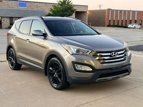 Used 2013 Hyundai Santa Fe Sport 2.0T AWD/4WD image 3