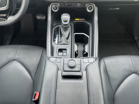 Used 2024 Toyota Grand Highlander Limited AWD/4WD image 13