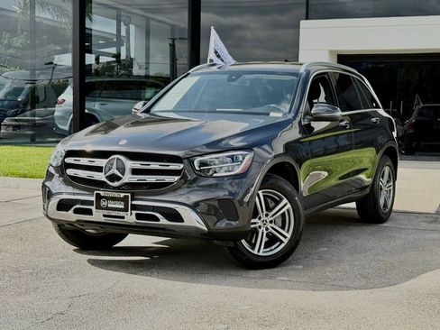 Used 2021 Mercedes-Benz GLC 300 w/ Premium Package image 2