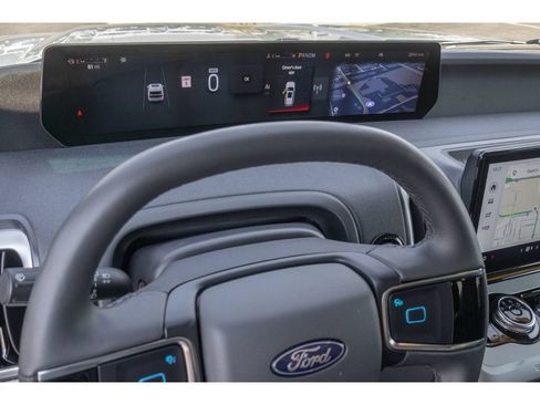Used 2025 Ford Expedition Max Active AWD/4WD image 22