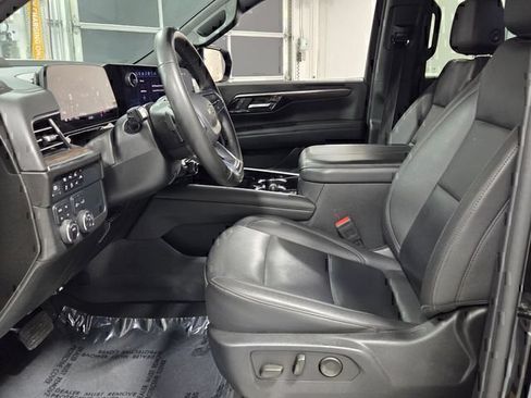 Used 2025 Chevrolet Tahoe Z71 AWD/4WD image 5