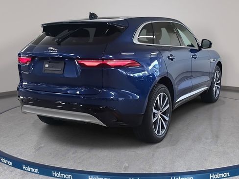 Used 2021 Jaguar F-PACE image 7