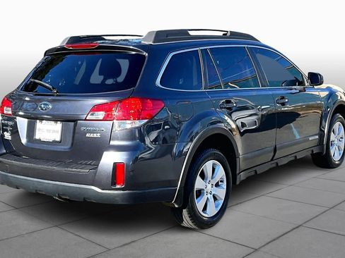 Used 2011 Subaru Outback 2.5i Premium image 12