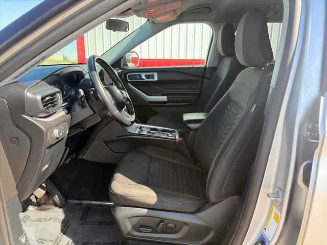 Used 2021 Ford Explorer XLT w/ Class III Trailer Tow Package AWD/4WD image 23