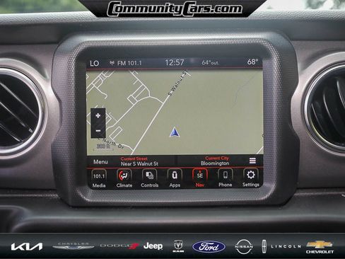 Used 2023 Jeep Wrangler Unlimited Rubicon 4xe image 17
