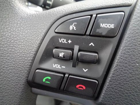 Used 2018 Hyundai Tucson SE image 24