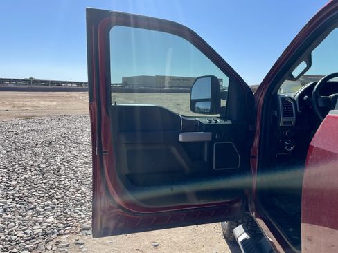 Used 2017 Ford F250 Lariat w/ Lariat Ultimate Package AWD/4WD image 12
