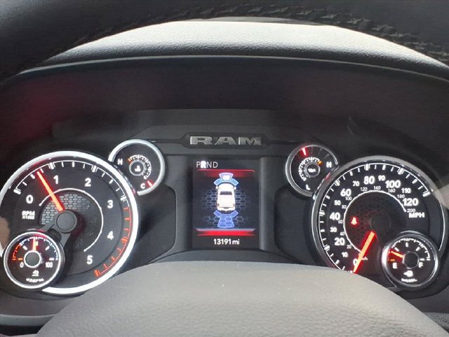Used 2025 RAM 3500 Big Horn AWD/4WD image 25