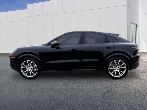 Certified 2024 Porsche Cayenne Coupe AWD/4WD image 2