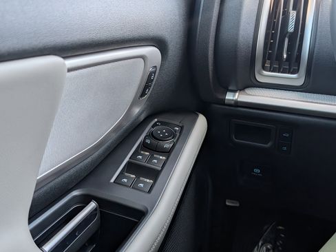 New 2026 Ford Expedition Active RWD image 28