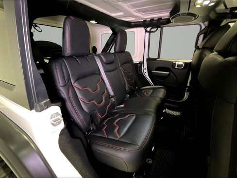 Used 2021 Jeep Wrangler Unlimited Sport image 24