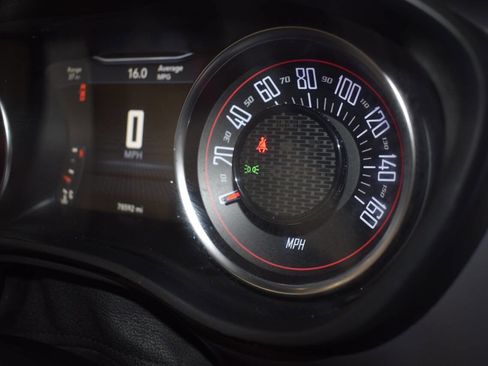 Used 2021 Dodge Challenger SXT image 23